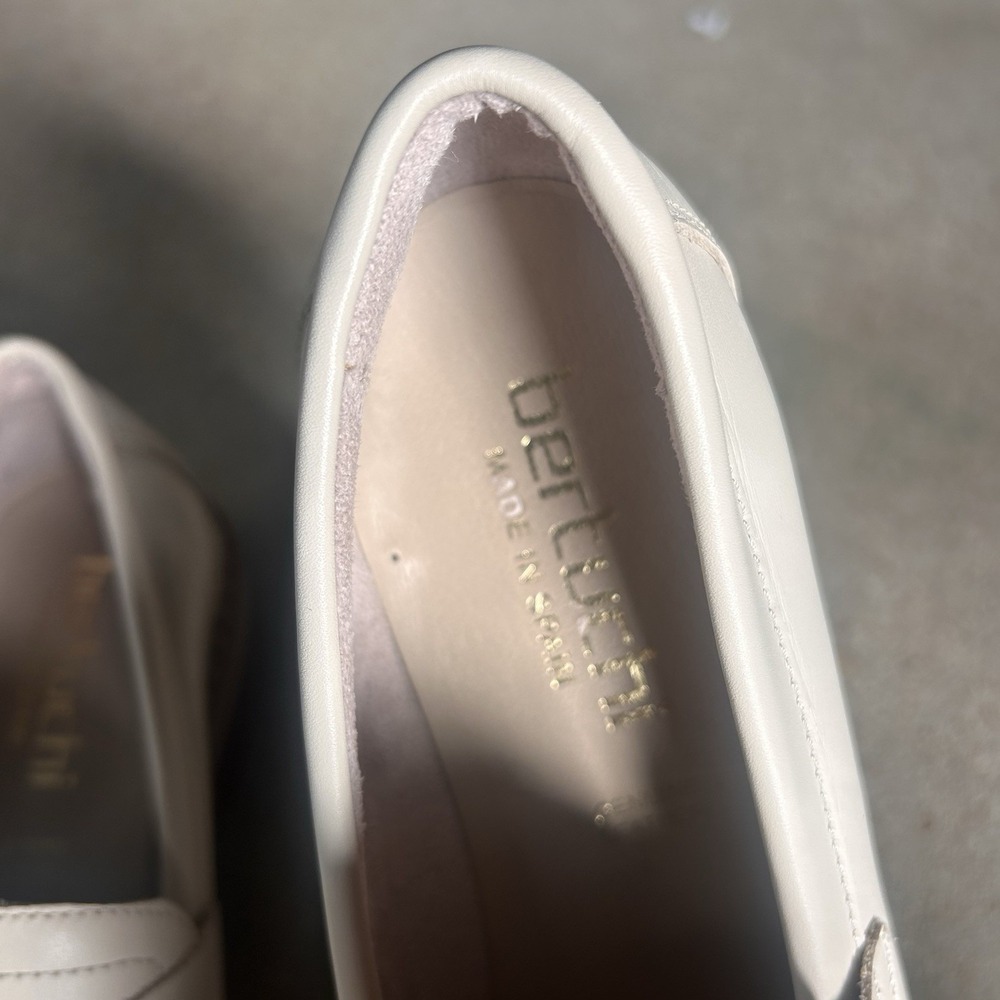 Bertuchi Mid-Heel Penny Loafers sz8.5 M Beige Leather Stitched Detail Tread New - Picture 6 of 8